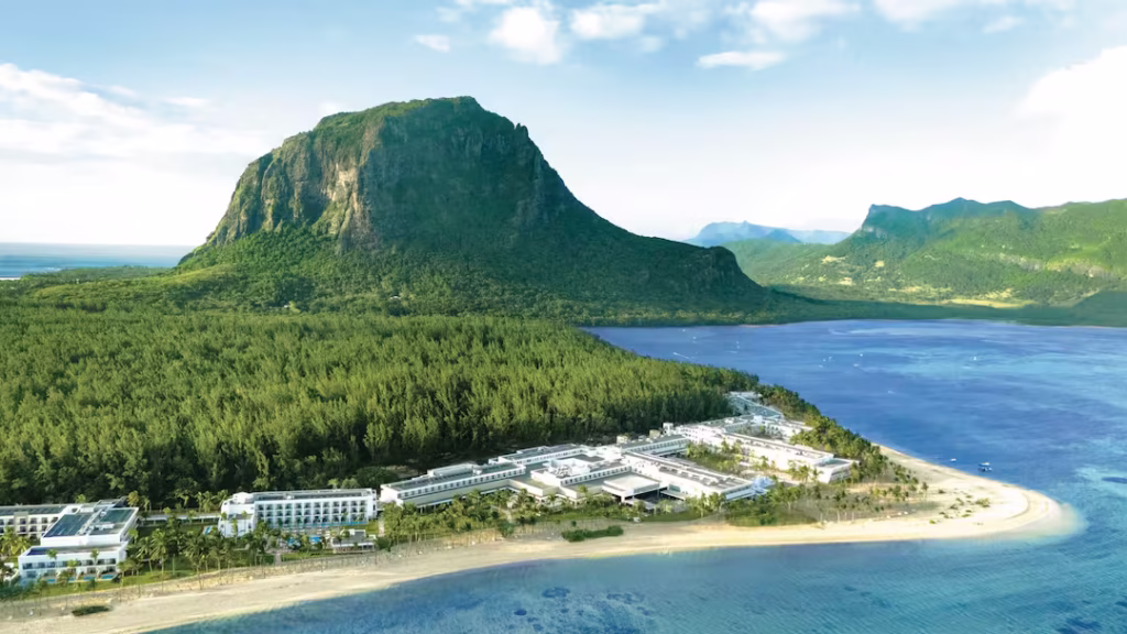 Aerial view of Hotel Riu Palace Mauritius during an all-inclusive Mauritius holiday